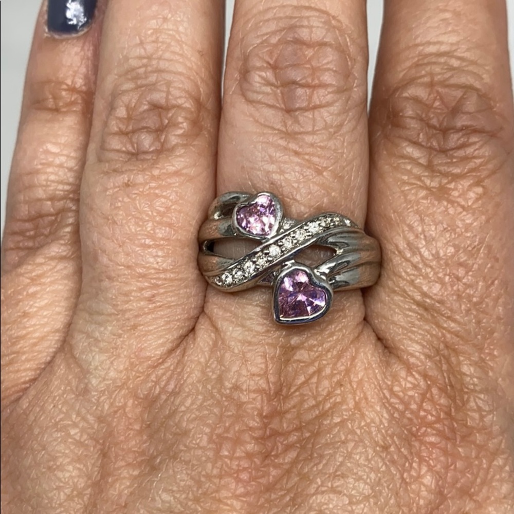 😀 2/$15 -Pretty pink crystal hearts ring - Picture 3 of 7